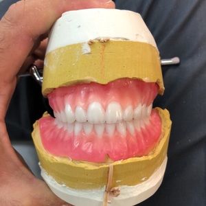 Meet your Posher, Enrique